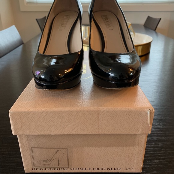 Prada Vernice Black Patent Leather Platform Pumps - Picture 5 of 8